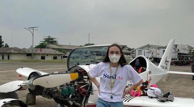 Remaja 19 Tahun Pecahkan Rekor Sebagai Pilot Termuda yang Keliling Dunia