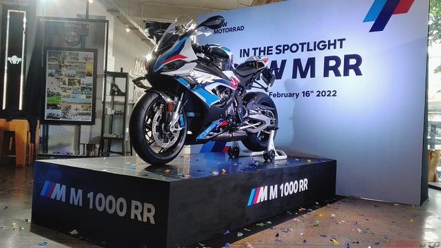 BMW M 1000 RR Hadir Di Indonesia, Harga Rp1,6 Miliar