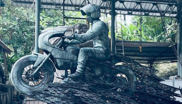 Patung Jokowi Naik Motor Akan Dipasang di Gerbang Sirkuit Mandalika