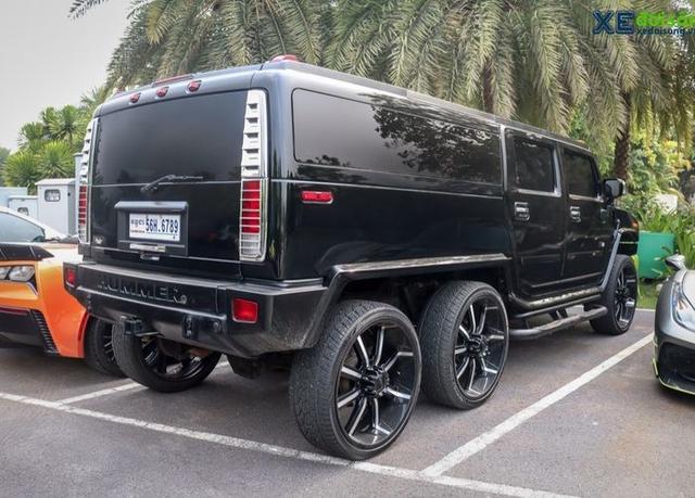 Hummer H2 jadi limusin, pakai 6 roda sekaligus