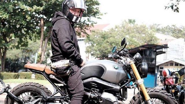 Koleksi Moge Gading Marten, Ada Harley Davidson yang Diukir dengan Nama Gisel