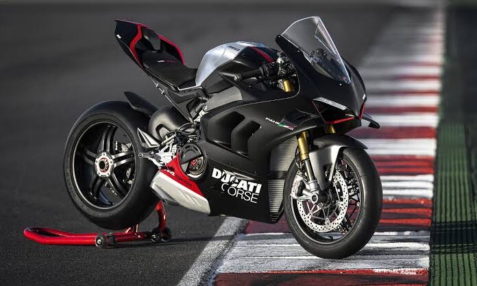 Ducati Panigale V4 2023