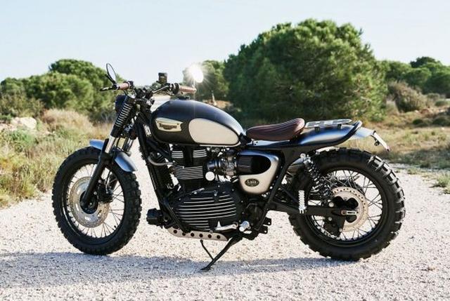 Triumph Bonneville T100 Bergaya Scrambler, Ubahan Minimalis