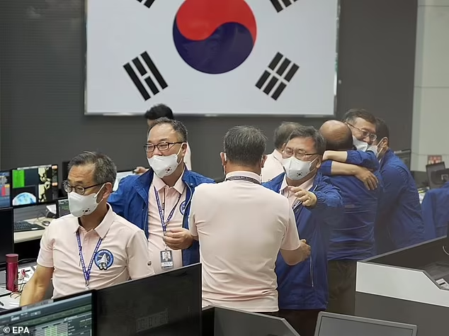 Misi Bulan Pertama Korea Selatan Resmi Meluncur oleh Roket SpaceX