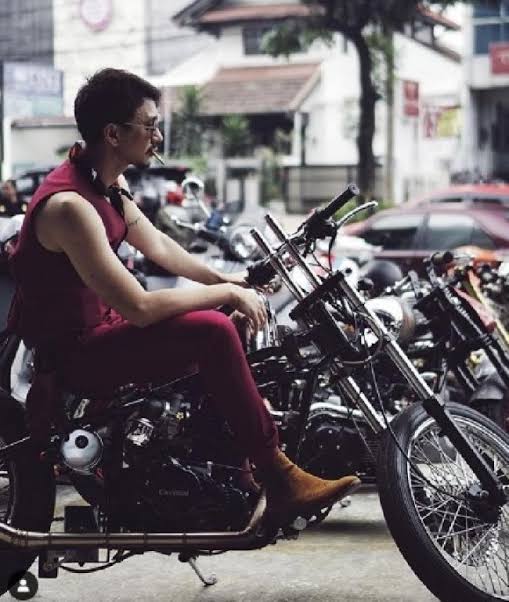 5 Deretan Artis Pencinta Motor Klasik