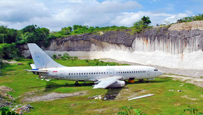 Misteri Boeing 737 di Tambang Kapur Nusa Dua Bali