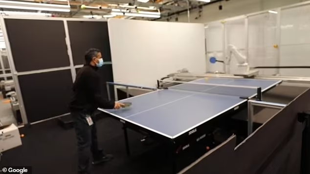 Robot AI Ping Pong Ciptaan Google ini Mampu Melawan Atlit Ping Pong Professional