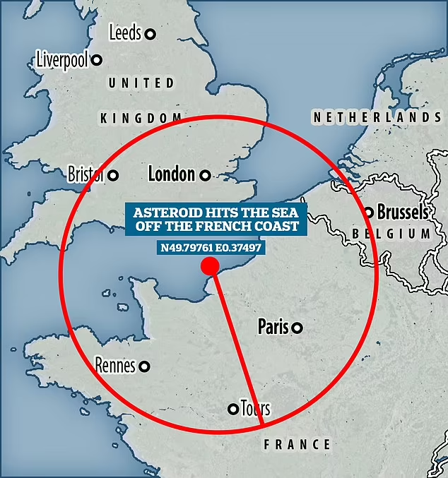 Menakjubkan saat asteroid meledak di atas Channel saat meluncur melalui atmosfer bumi